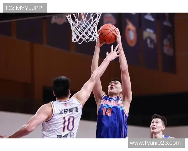 新疆队26号球员鲁吐布拉逆风破浪,引领球队开启胜利之路