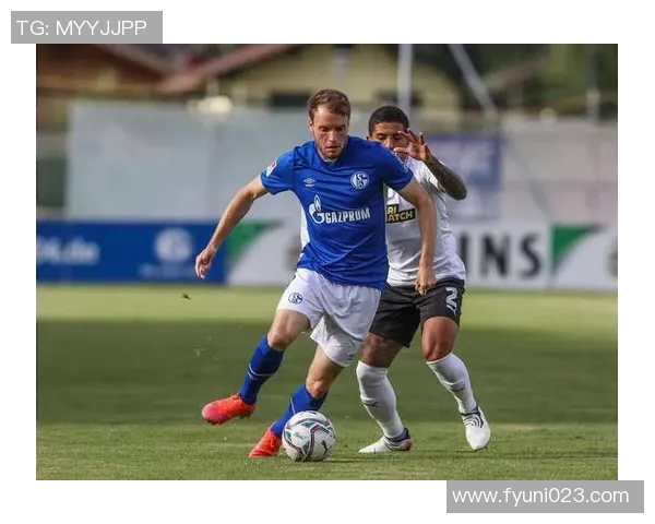 沙尔克04客场大捷，喜获首胜！